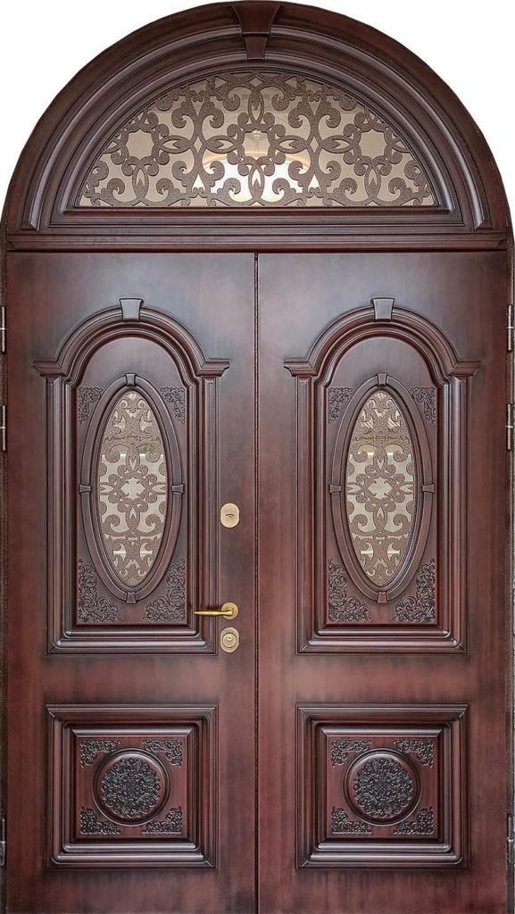 Входная дверь Монарх  с арочной фрамугой